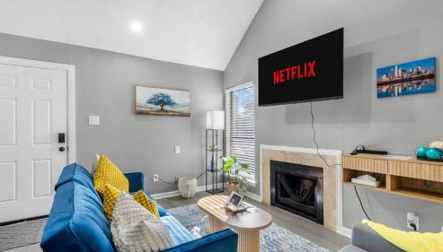 Skyline Loft with 2 Balconies 5 min to Love Field - Foto 5