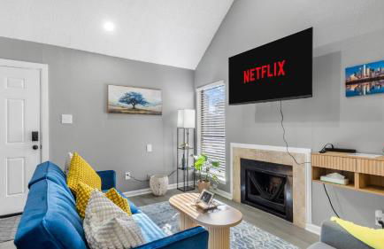 Skyline Loft with 2 Balconies 5 min to Love Field - Foto 5