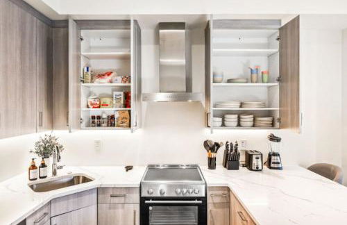 Sleeps 12 Downtown Entire home with rooftop - Foto 57