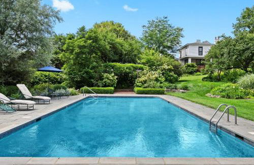 Stunning Cottage in Famous KY Garden -Sleeps 2 - Foto 38