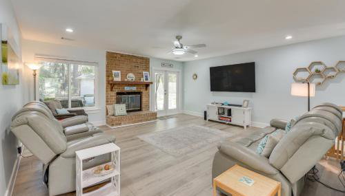 5 Mi to Dtwn Beaufort Home with Screened-In Patio - Foto 2