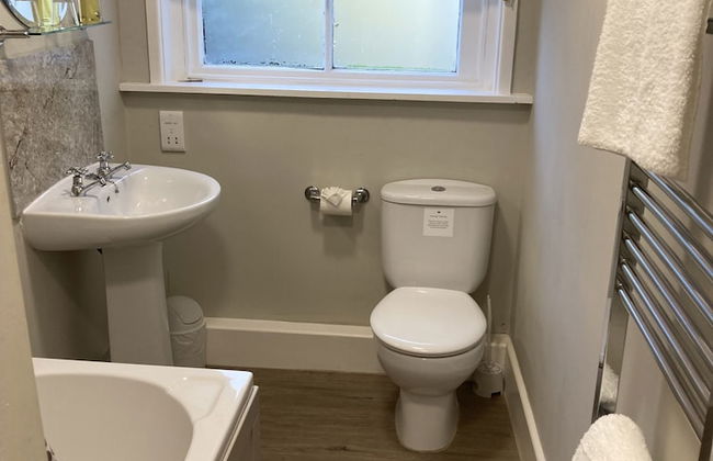 Pinewood Cottage Deluxe Self Catering Apartments - Foto 18