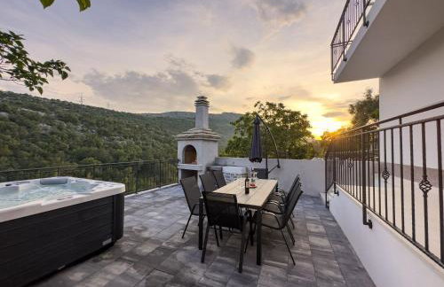 Holiday Home Vrkic with Hot Tub - Photo 31