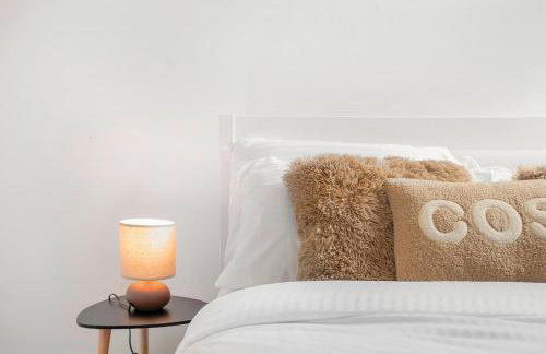 Stylish 1BR Flat-Terrace-Free Parking-Rail Station - Foto 11