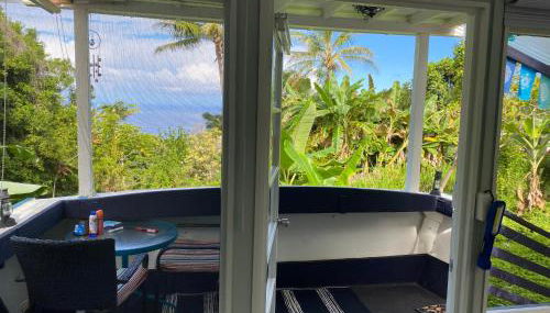 Cozy jungle boat hideaway with stunning ocean view - Foto 4