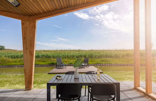 Zeeland Escape w/ Garden - Foto 7