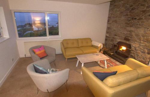 Family House - Breath Taking Views Over Mounts Bay - Photo 19