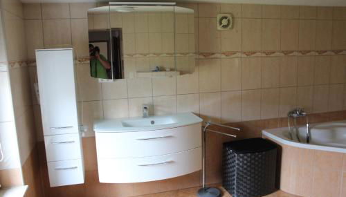 modernisierte Wohnung, zentral gelegen in historischer Altstadt - Foto 3