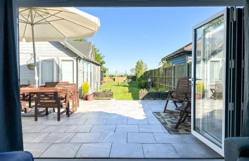 Modern Family Home near Reculver - Sleeps 8 - Pets Friendly! - Photo 30