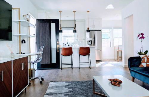 Downtown Culver City New Designer Lux 1 Bedroom - Photo 1