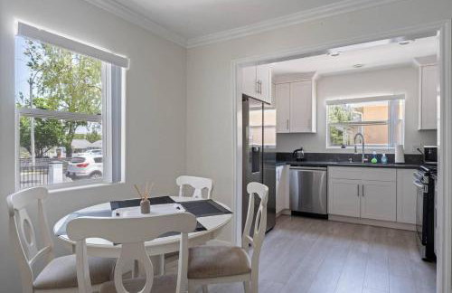 Serene Home in Central Burbank - Foto 12