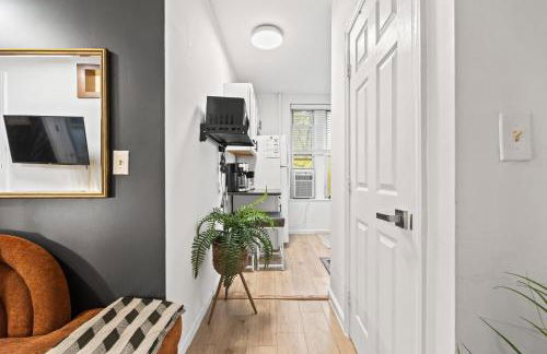 Convenient 2BR - Walking distance to Times Square - Foto 18