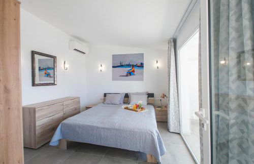 Villa Azure Horizon and Breeze - Panoramic Ocean View and Heated Pool - Foto 22