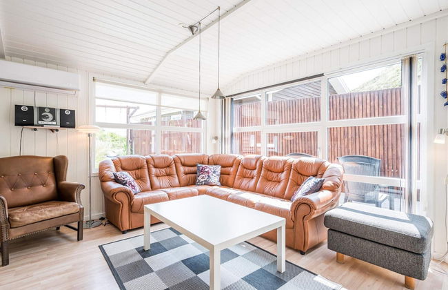 6 Person Holiday Home in Henne - Foto 19