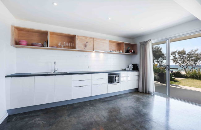 Sandbox Luxury Beach Front Apartments - Foto 27