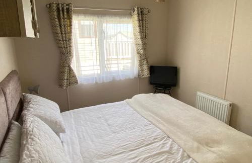 Stunning Caravan on Swanage Bay View Holiday Park - Foto 18