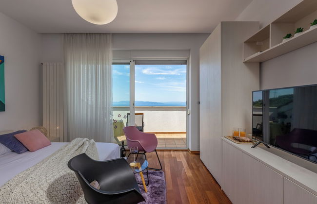 Terra Magica Deluxe Apartment OR Room with Private Parking, Terrace and Sea View - Photo 12