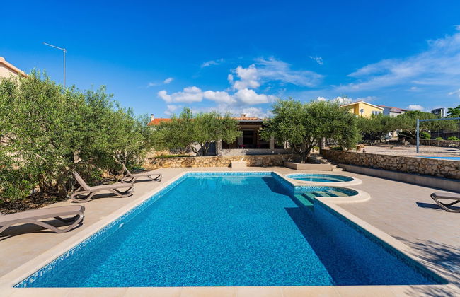 Zlatni Dvori - Foto 33