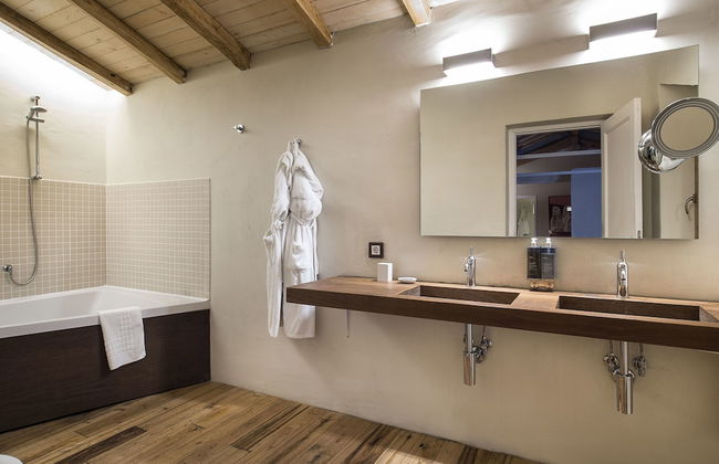 Monaci delle Terre Nere - Foto 76