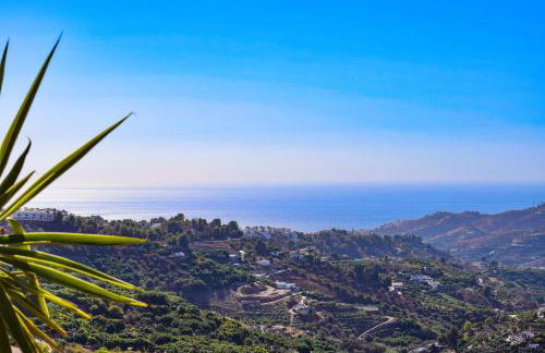 Penthouse 17A, Frigiliana 2 bedroom, Pool, Large Terrace and Amazing views in the center of Frigiliana HansOnHoliday Rentals - Photo 38