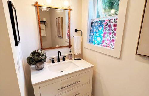 Mill House in Beautiful Downtown Jefferson - Foto 18