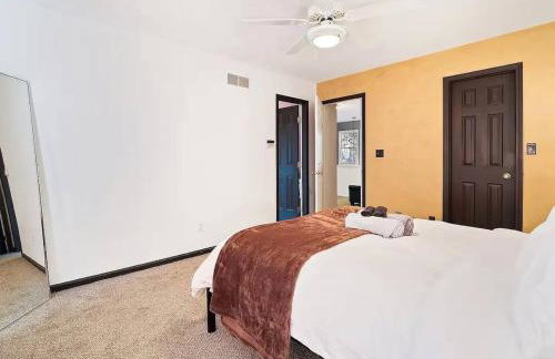 Fun 3 BR Home in Ohio City Game Room Sleeps 11 - Foto 10