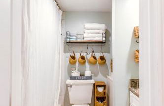 Stunning Ocean Views STEPS from the Beach with Pool! Fabulous 4th Floor Studio! - Foto 18