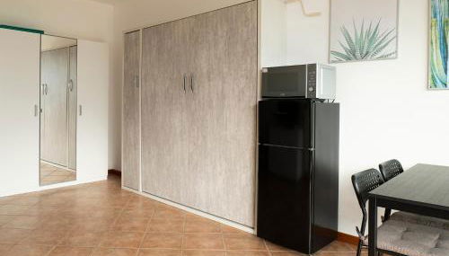 EnjoyIseoLake - Sussurro Di Corrente - cozy studio flat with Lake view - Foto 3, wardrobe