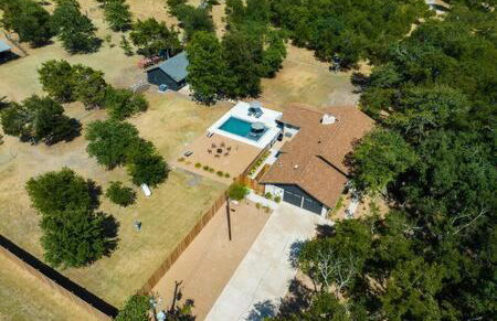 Hot Tub Pool + Firepit + Gameroom ~ Guesthouse - Foto 42