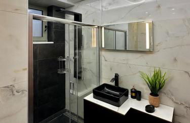 DESTAN & JULIETTE SEA VIEW Villa - Photo 36