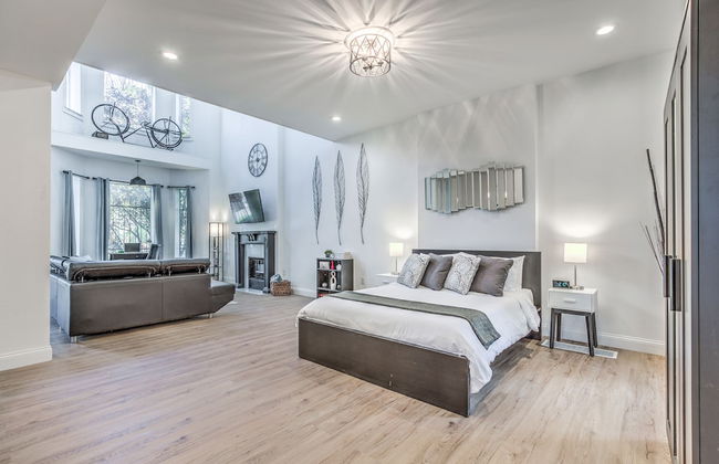 Hidden Gem | JZ Vacation Rentals - Photo 3