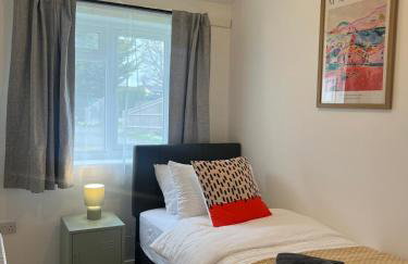 Gatwick 2 Bed Apartments Free Parking - Foto 45