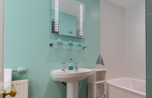 2 Bed in Whitby oc-w050 - Photo 17