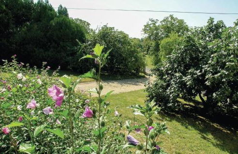 Beautiful Home In Eyliac - Foto 9