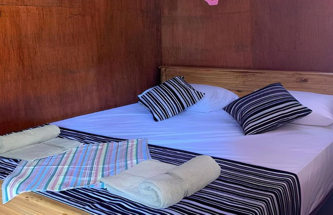 Dolphin Bay Cabana Resort - Photo 5