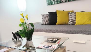 Riviera Del Sol Apartment - Photo 3