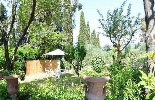 Villa in Uzzano with Private Pool & Garden - Foto 32