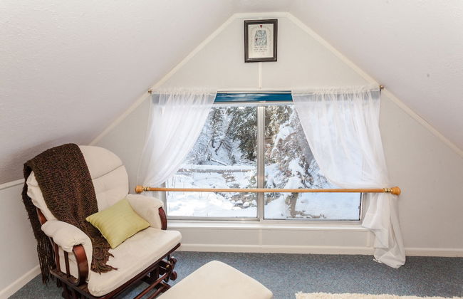 Cottage on the Stream - Photo 9