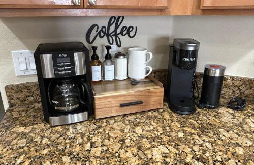 537 4BR Private Pool Spa Conservation Views 2 Masters Near Disney - Foto 55