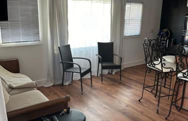 The Most Desired Summer Retreat with Private Pool Just 5 Minutes from the Beach - Foto 69