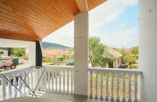 Apartment Bilice Darko - Foto 6