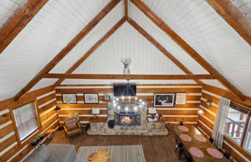 Riverfront Log Cabin Hot Tub, Mtn Views & Hottub - Foto 31