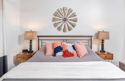 Elegant Cades Cove Condo with Community Pool - Foto 12