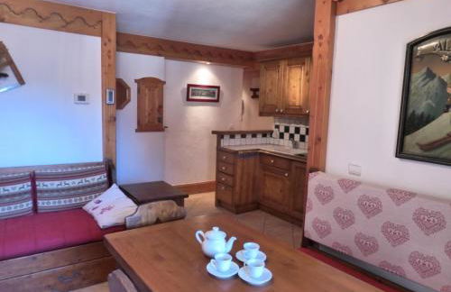 Résidence Fermes De Meribel Bat C - Confortable appartement 3 pièces pour 4 personnes aux pieds des pistes aves accès à la piscine situé à Meribel Village MAE-1800 - Foto 2