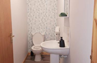 3 Bedroom Townhouse on NC500, Wick, Highland - Photo 8