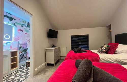 WESTREACH Filey - a 4 Bedroom, all en-suite sleep 8 Townhouse - Photo 19