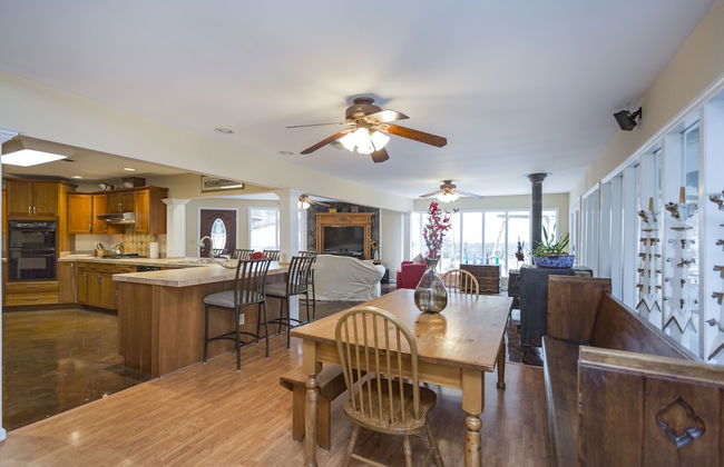 Grand Dream Vacation Home in Nashville 7+ beds! - Photo 19