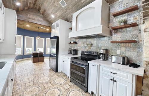 Luxury Spanish Style Getaway - Foto 29