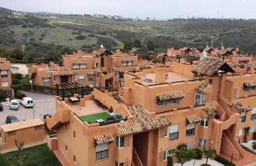 2 bedroom Penthouse with a private 360 rooftop terrace with sea and mountain views - Photo 20