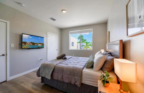 Spacious 3BR Townhouse with Free Parking Included! - Foto 11